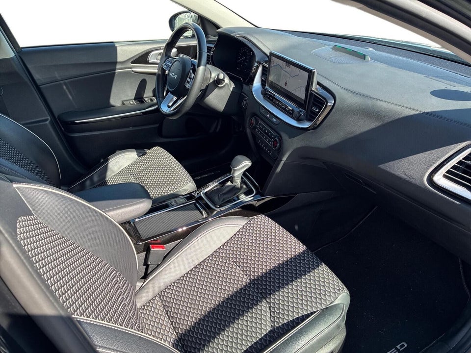 Kia Ceed 1,6 PHEV Upgrade SW DCT 5d