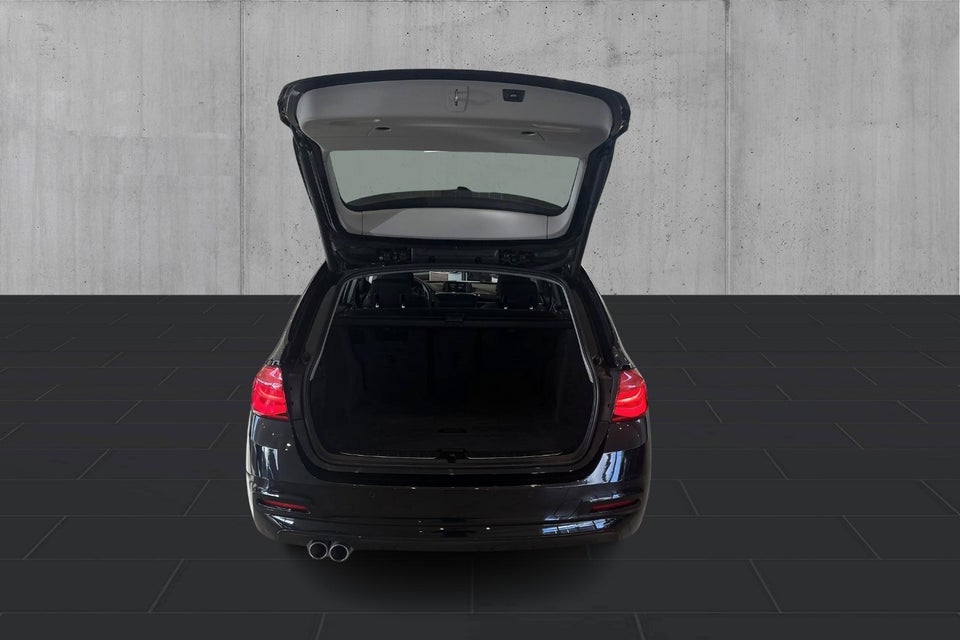 BMW 320d 2,0 Touring Executive aut. 5d