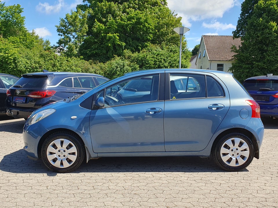Toyota Yaris 1,3 Luna 5d