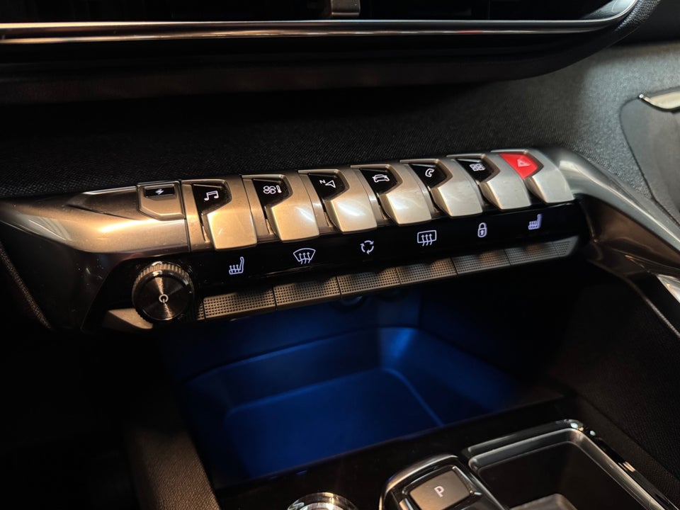 Peugeot 3008 1,6 Hybrid Allure Pack EAT8 5d