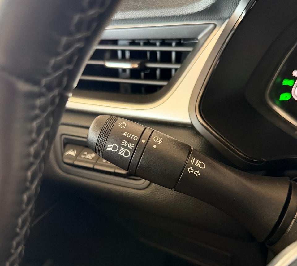 Renault Captur 1,3 TCe 140 Techno EDC 5d