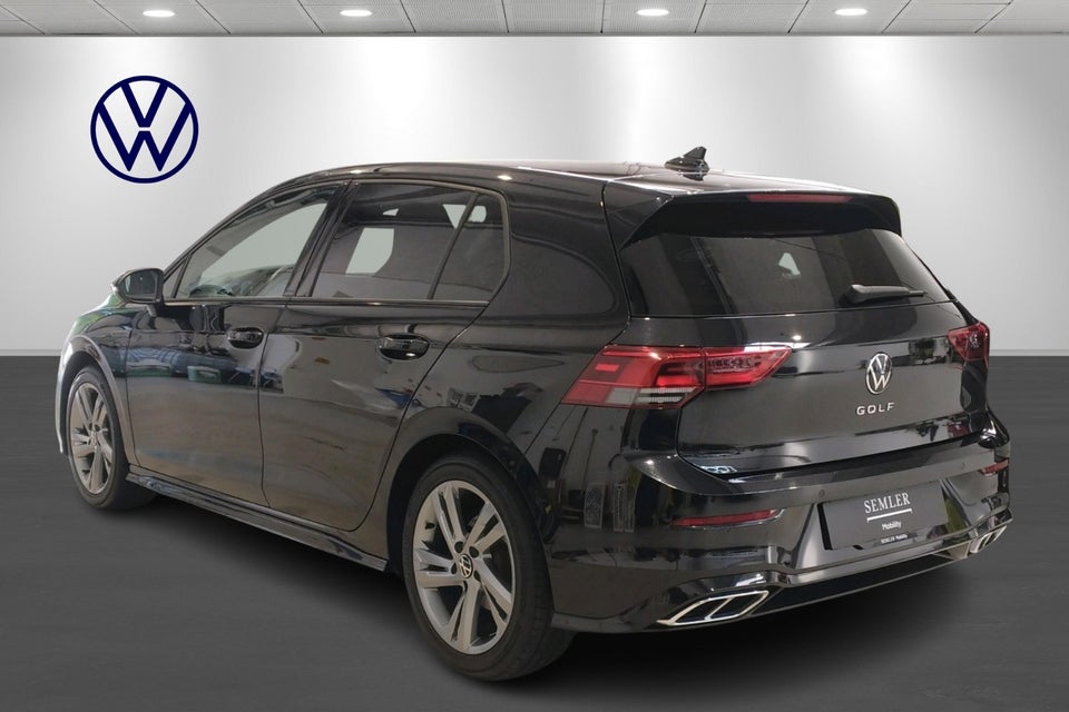 VW Golf VIII 2,0 TSi 190 R-line DSG 5d