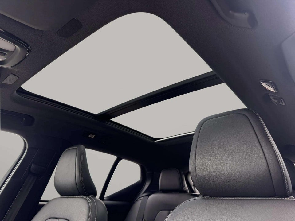 Volvo XC40 P8 ReCharge Twin R-Design 5d