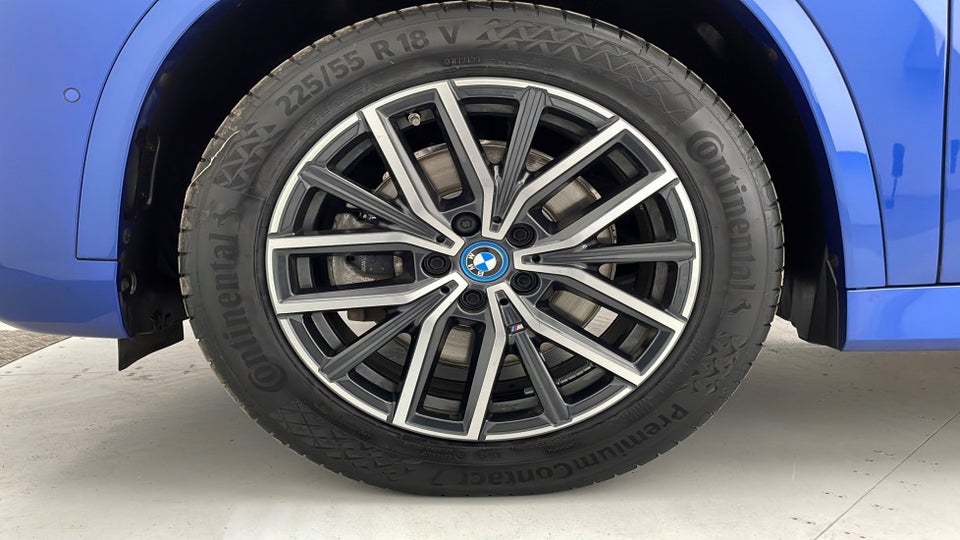 BMW iX1 xDrive30 Fully Charged M-Sport 5d