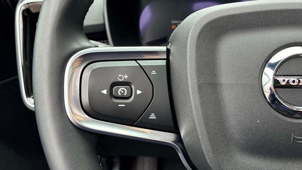 Volvo XC40 P6 ReCharge Pro 5d