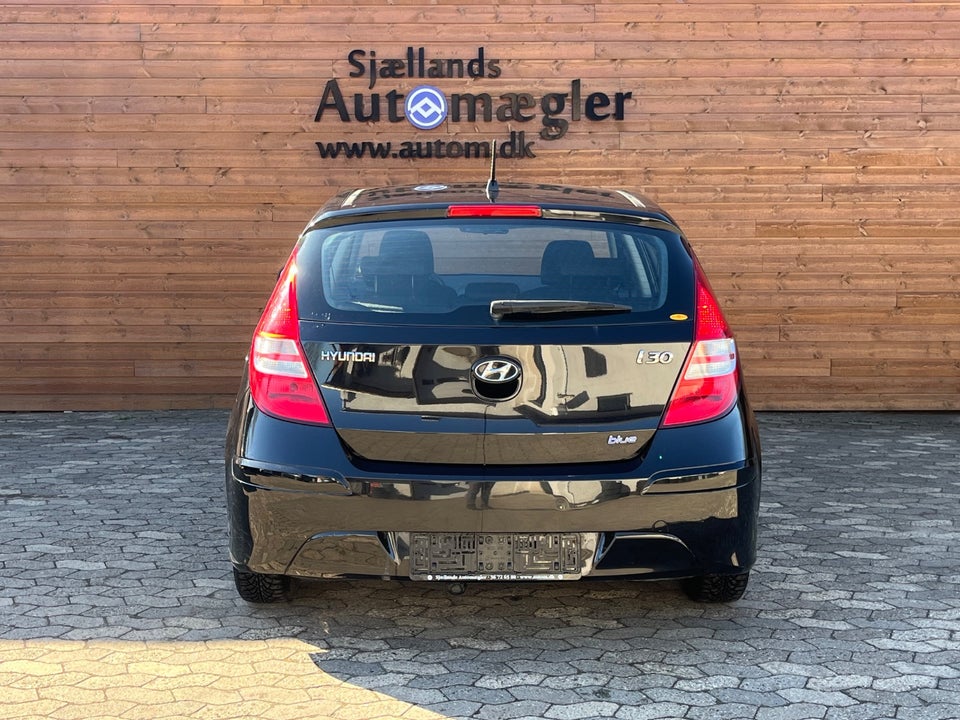 Hyundai i30 1,6 CRDi 90 Comfort Eco 5d