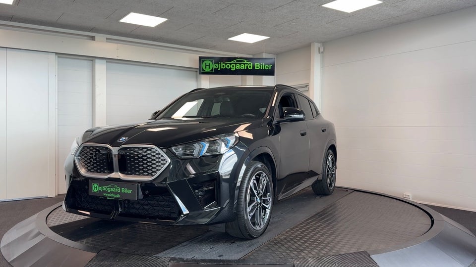 BMW iX2 eDrive20 Charged M-Sport 5d