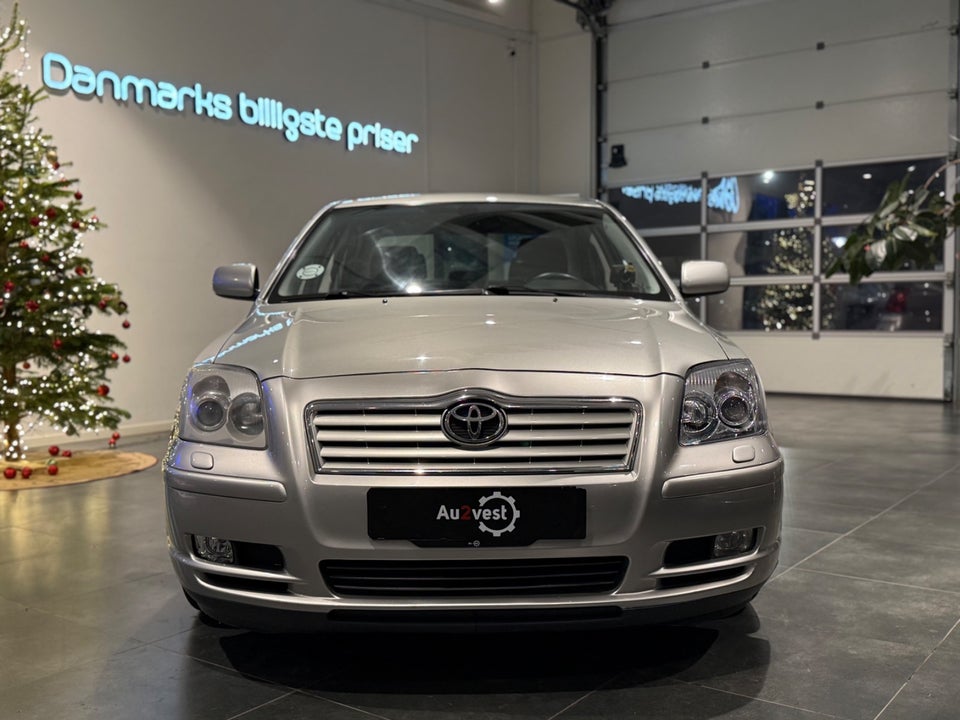 Toyota Avensis 1,8 VVT-i Sol 5d