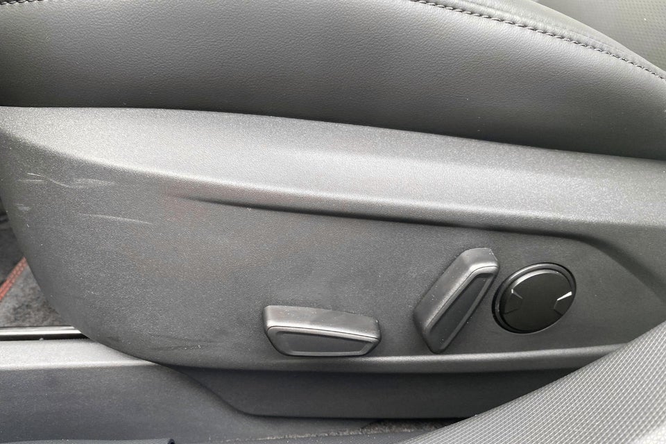 Ford Mustang Mach-E 98 Premium Extended Range AWD 5d