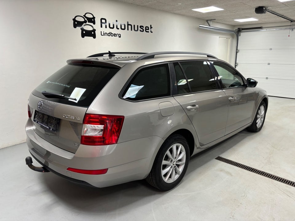 Skoda Octavia 1,6 TDi 105 Ambition Combi DSG 5d