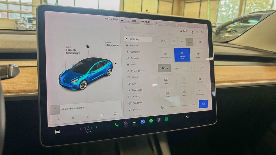 Tesla Model 3 Standard Range+ RWD 4d