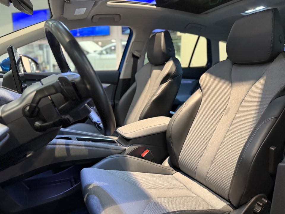 Skoda Enyaq 80 iV Loft 5d