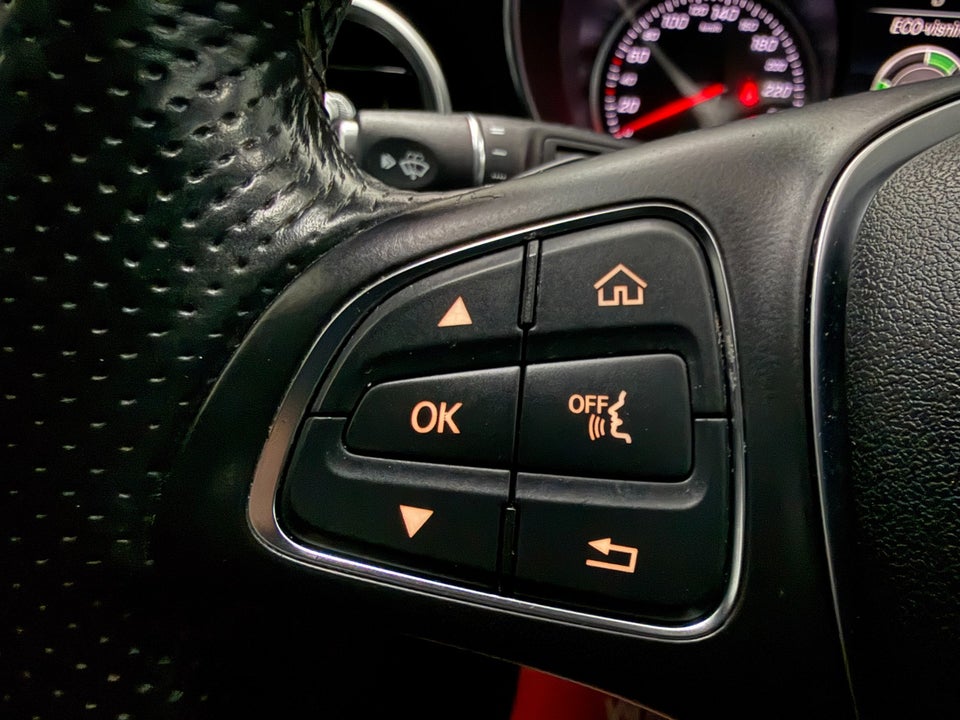 Mercedes C220 d 2,2 Avantgarde stc. aut. 5d