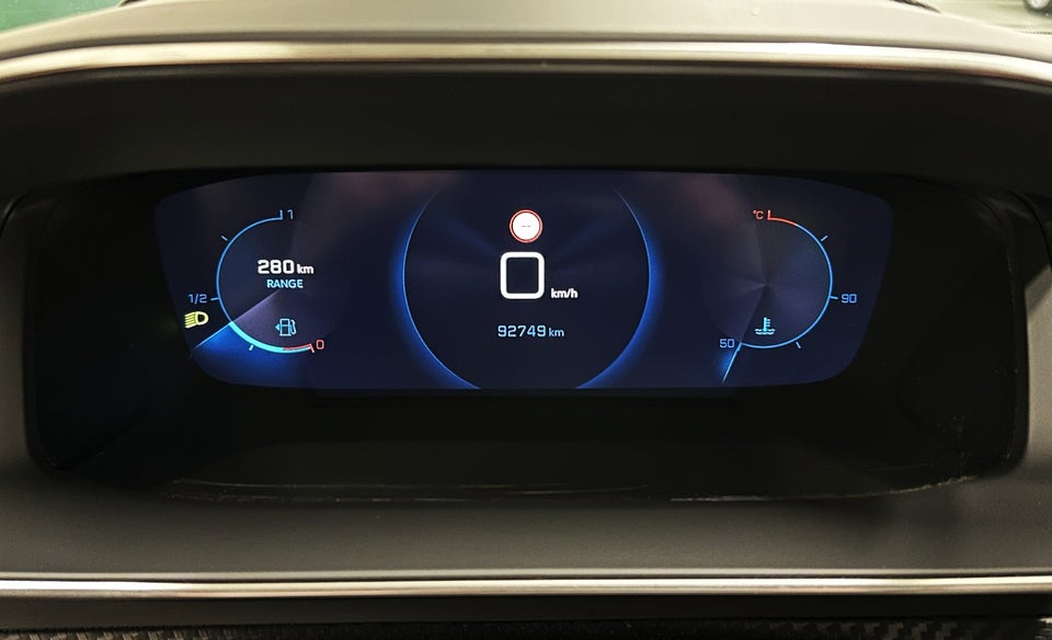 Peugeot 2008 1,5 BlueHDi 100 Allure Pack 5d