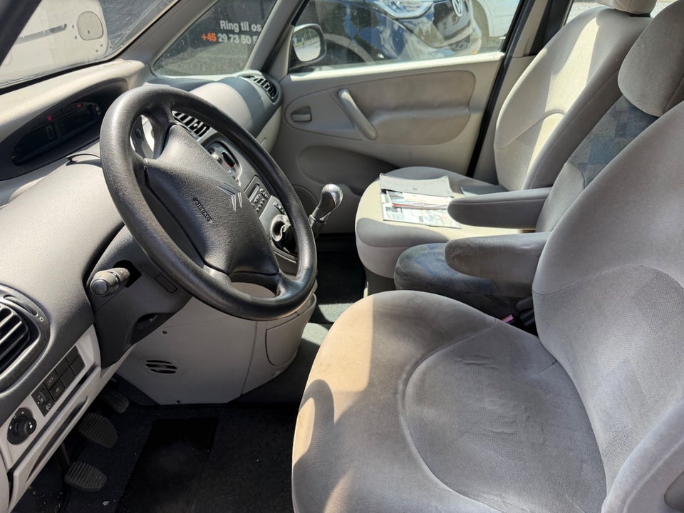 Citroën Xsara Picasso 1,6i 8V 95 Comfortvan 5d