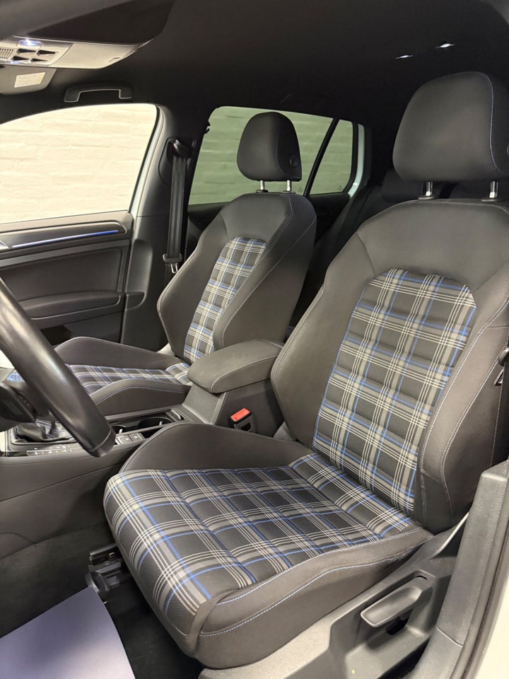 VW Golf VII 1,4 GTE DSG 5d