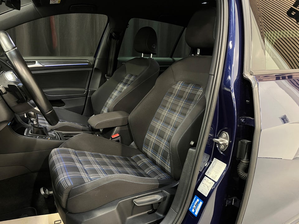 VW Golf VII 1,4 GTE DSG 5d