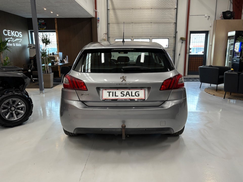 Peugeot 308 1,6 THP 125 Allure 5d