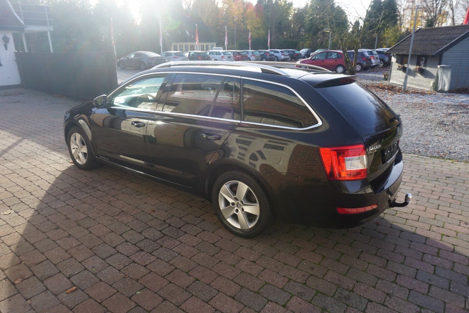 Skoda Octavia 1,4 TSi 140 Elegance Combi 5d