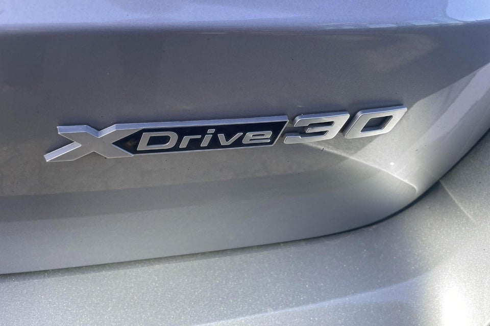 BMW iX1 xDrive30 Fully Charged M-Sport 5d