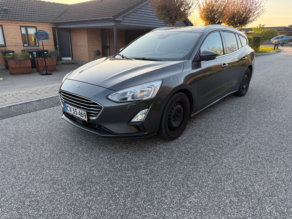 Ford Focus 1,0 EcoBoost Titanium Business stc. 5d