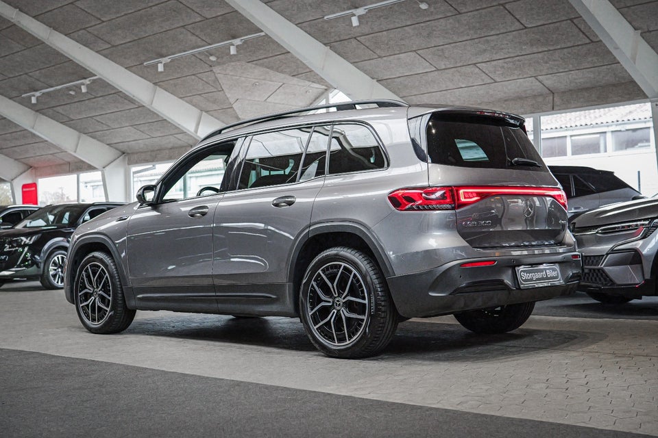 Mercedes EQB300 AMG Line 4Matic 5d