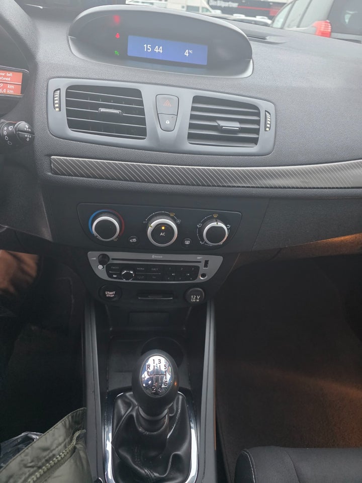 Renault Megane III 1,6 110 Expression Sport Tourer 5d