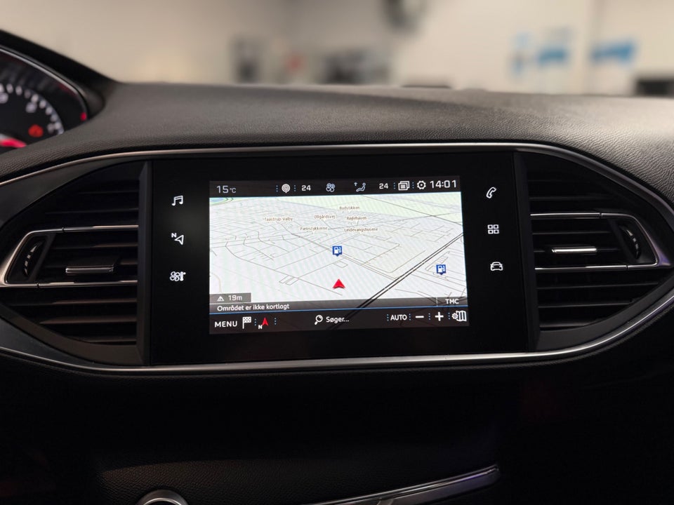 Peugeot 308 1,5 BlueHDi 130 Allure Sky 5d