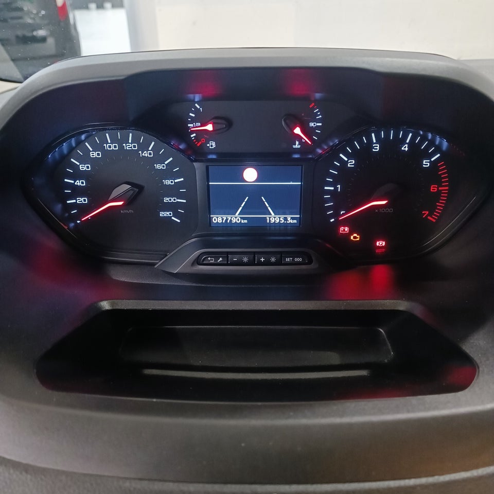 Peugeot Partner 1,5 BlueHDi 100 L1V1 Plus Van