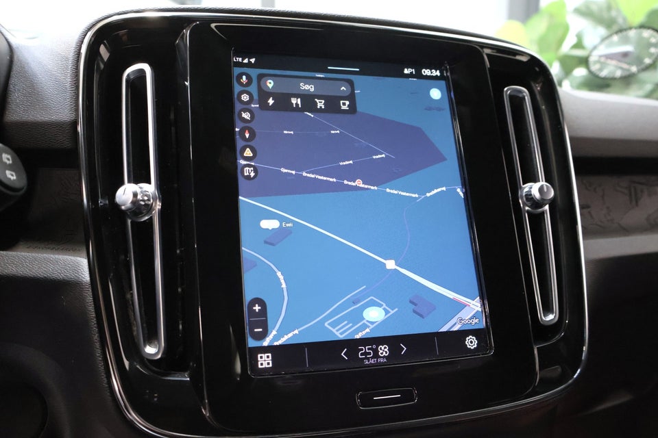 Volvo XC40 P6 ReCharge Plus 5d