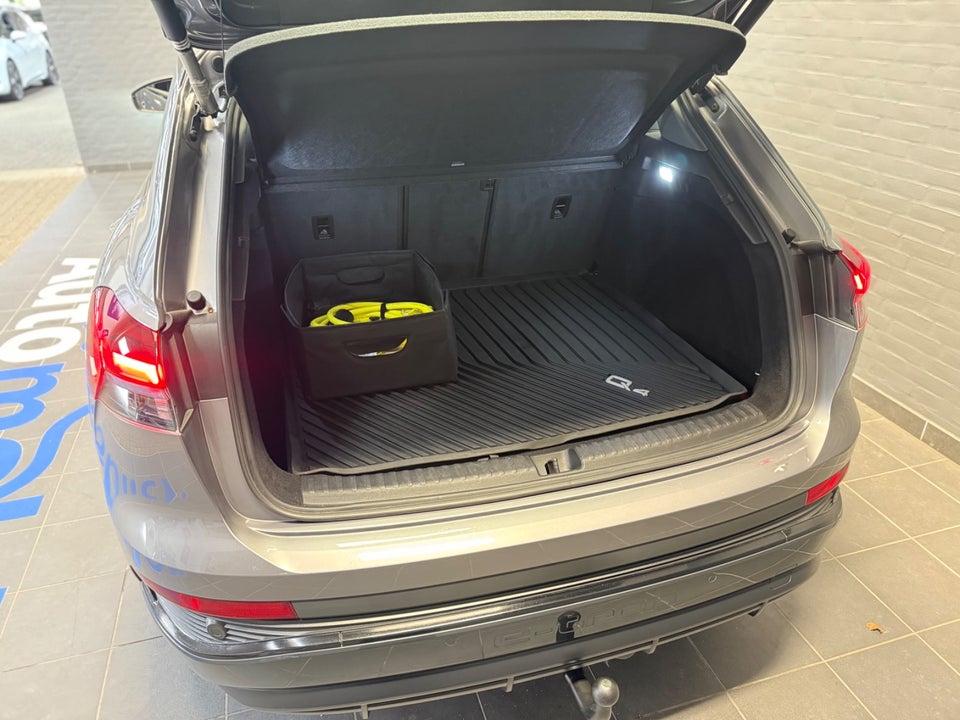 Audi Q4 e-tron 45 S-line quattro 5d