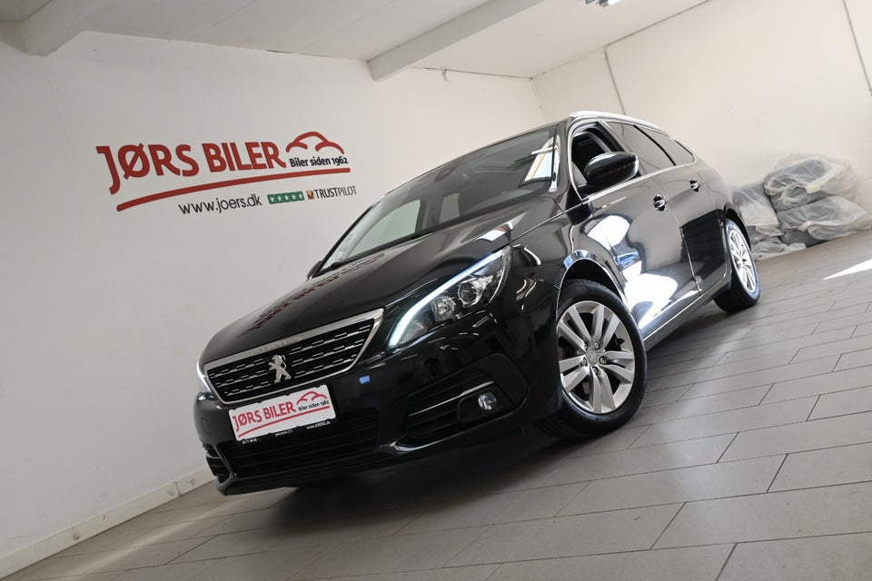 Peugeot 308 1,6 BlueHDi 120 Allure Sky SW 5d
