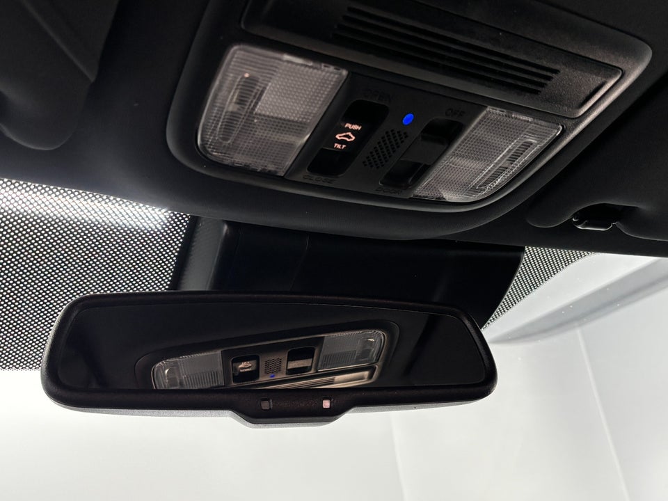Honda Civic 1,5 VTEC Turbo Prestige CVT 5d