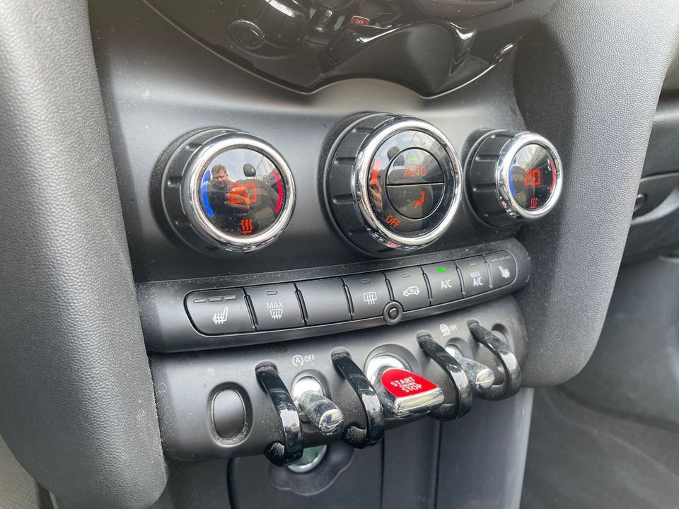 MINI Cooper 1,5 Essential Cabriolet aut. 2d