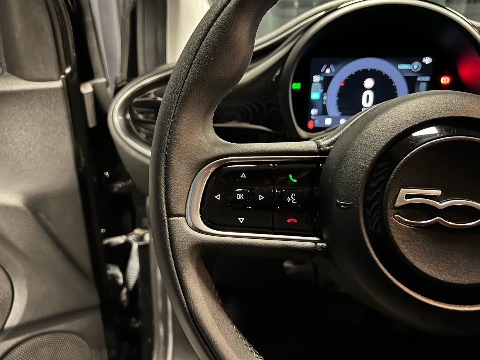 Fiat 500e 42 Icon 3d