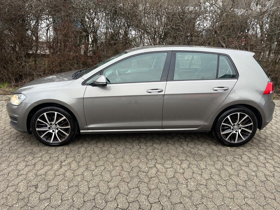 VW Golf VII 1,4 TSi 122 Highline BMT 5d