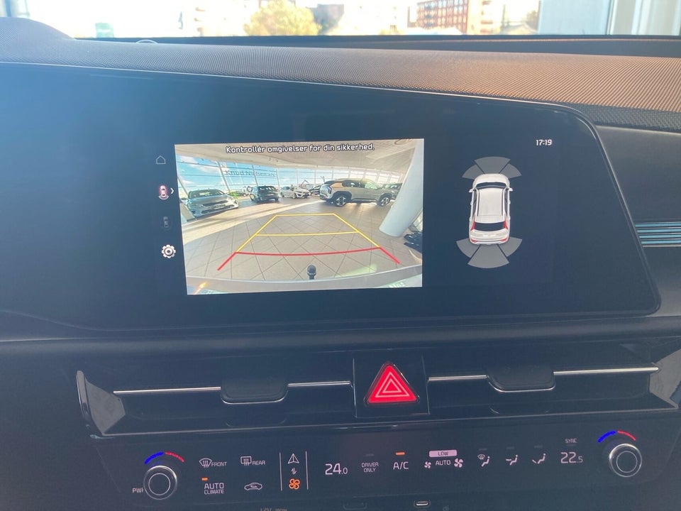 Kia Niro 64 EV Upgrade 5d