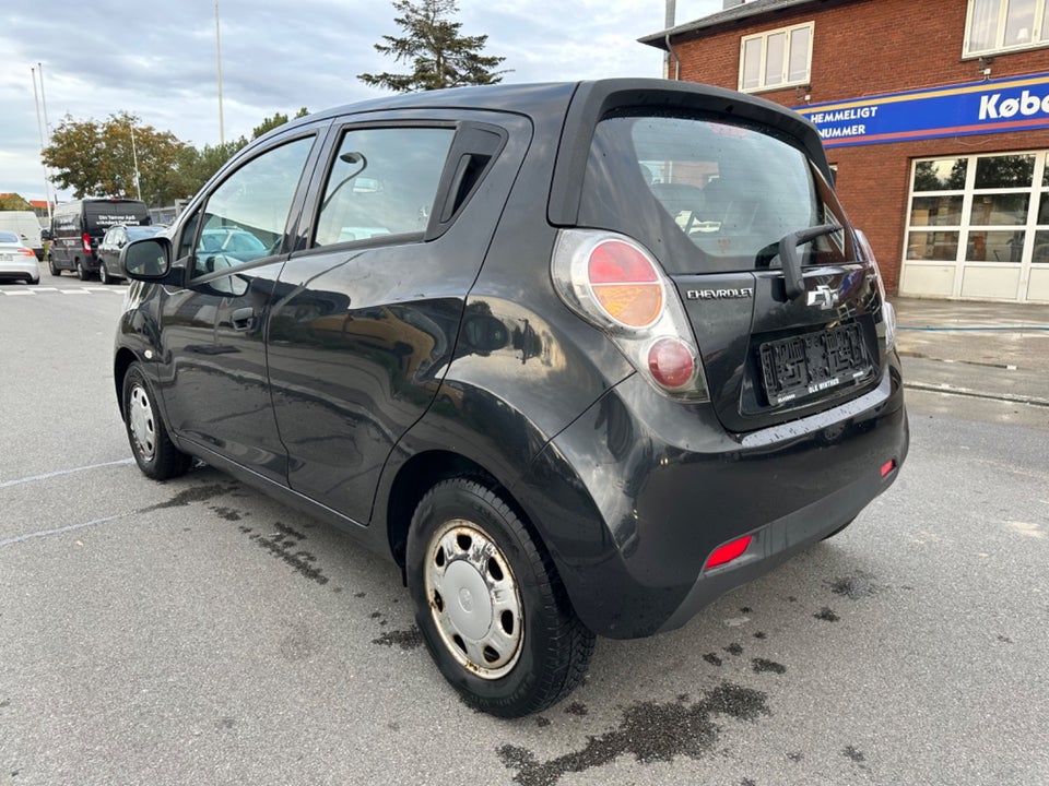 Chevrolet Spark 1,0 LS 5d