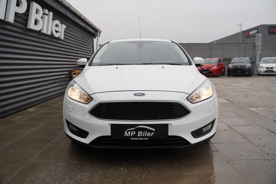 Ford Focus 1,0 SCTi 125 Business stc. 5d