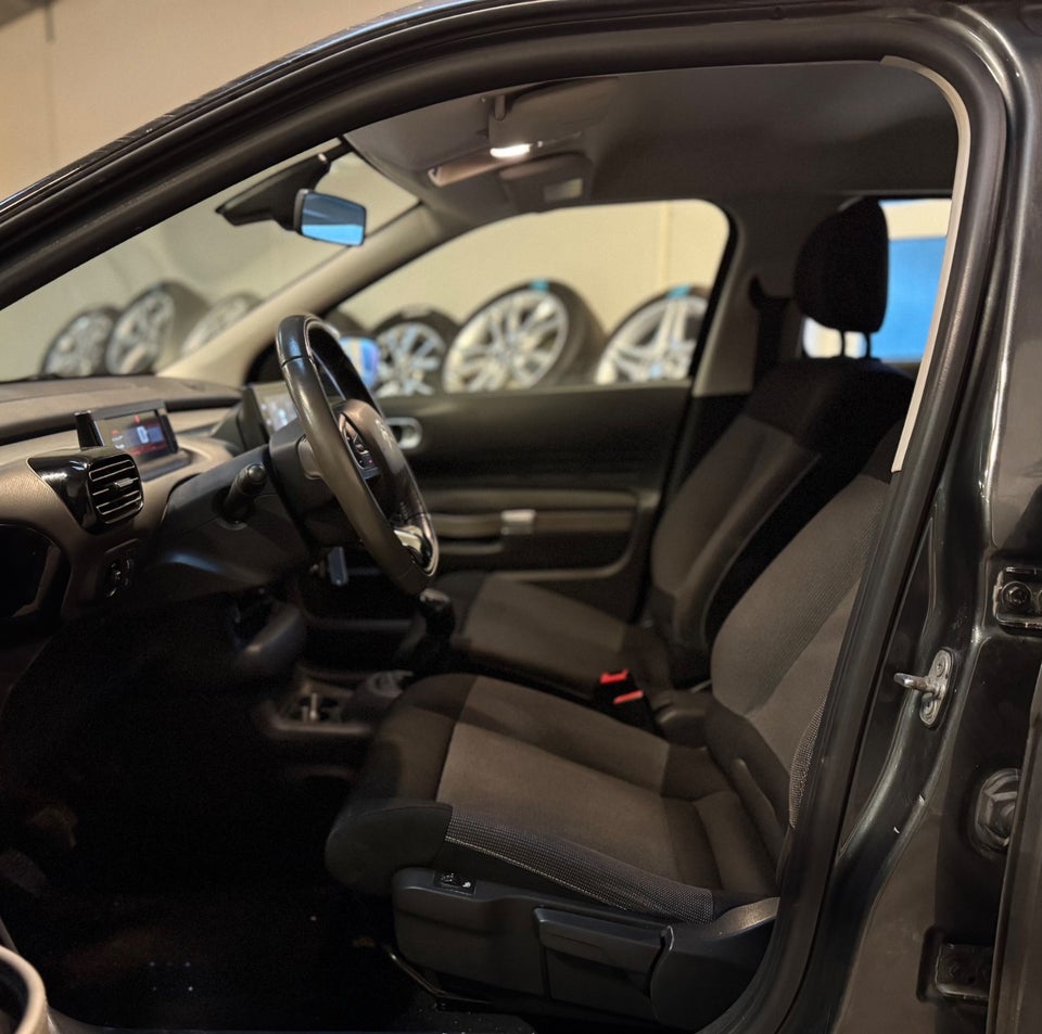 Citroën C4 Cactus 1,6 BlueHDi 100 Cool Comfort 5d