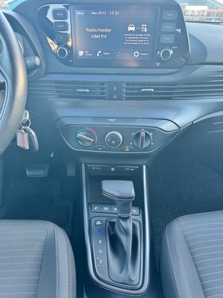 Hyundai i20 1,0 T-GDi Essential DCT 5d