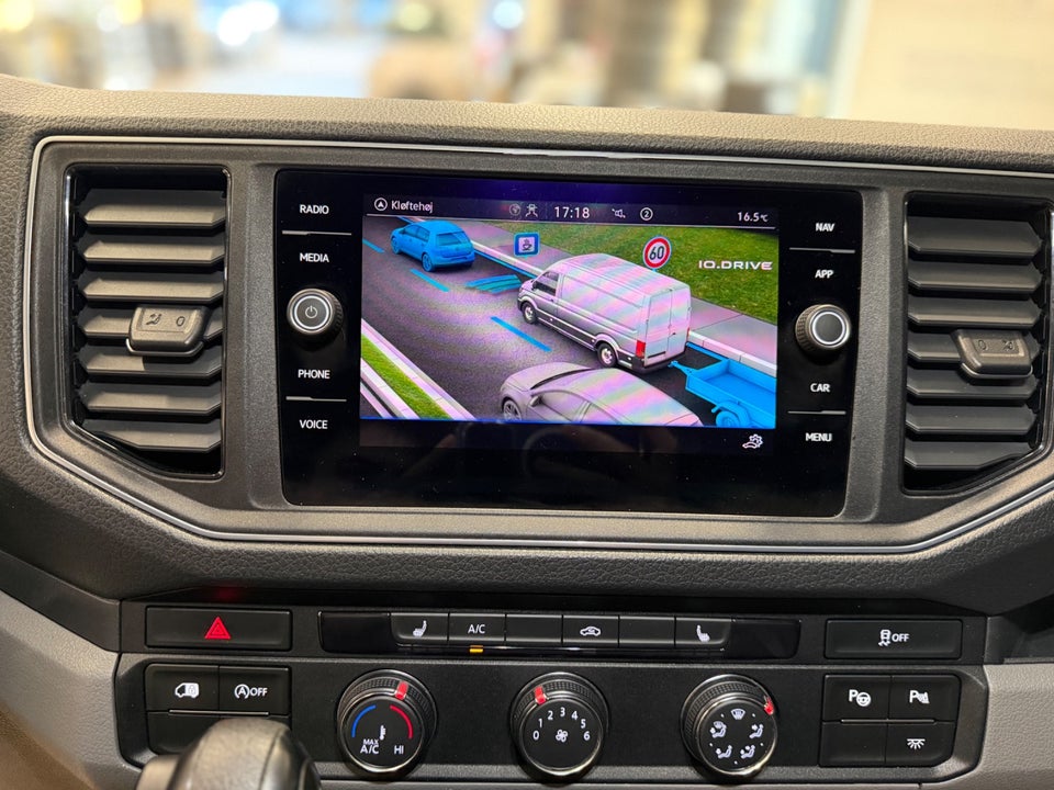 VW Crafter 35 2,0 TDi 177 Kassevogn L3H3 aut.