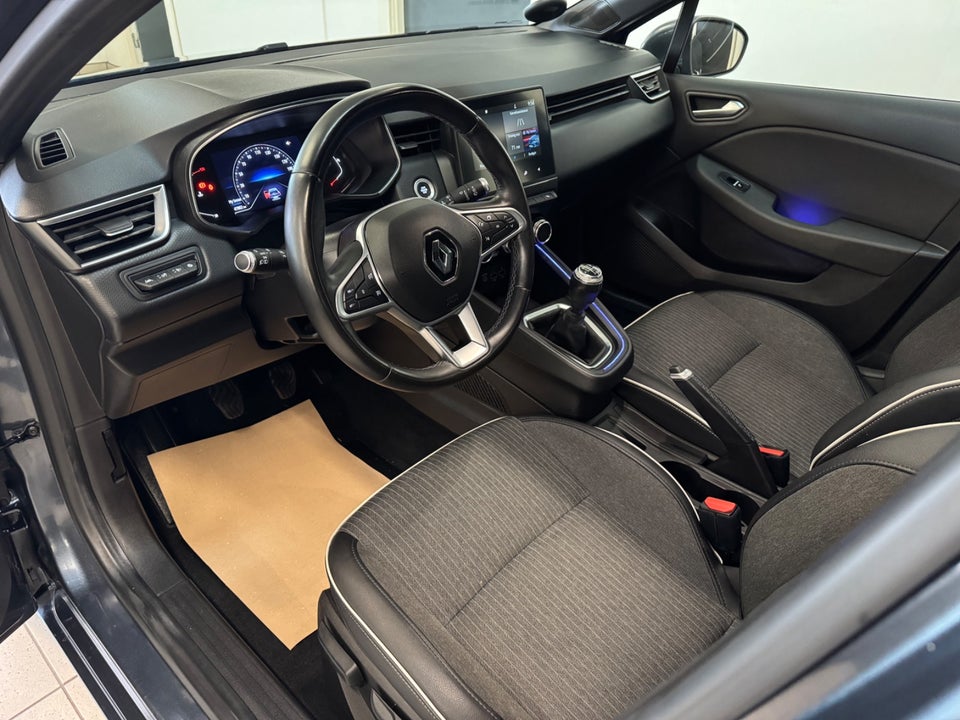 Renault Clio V 1,0 TCe 90 Intens 5d