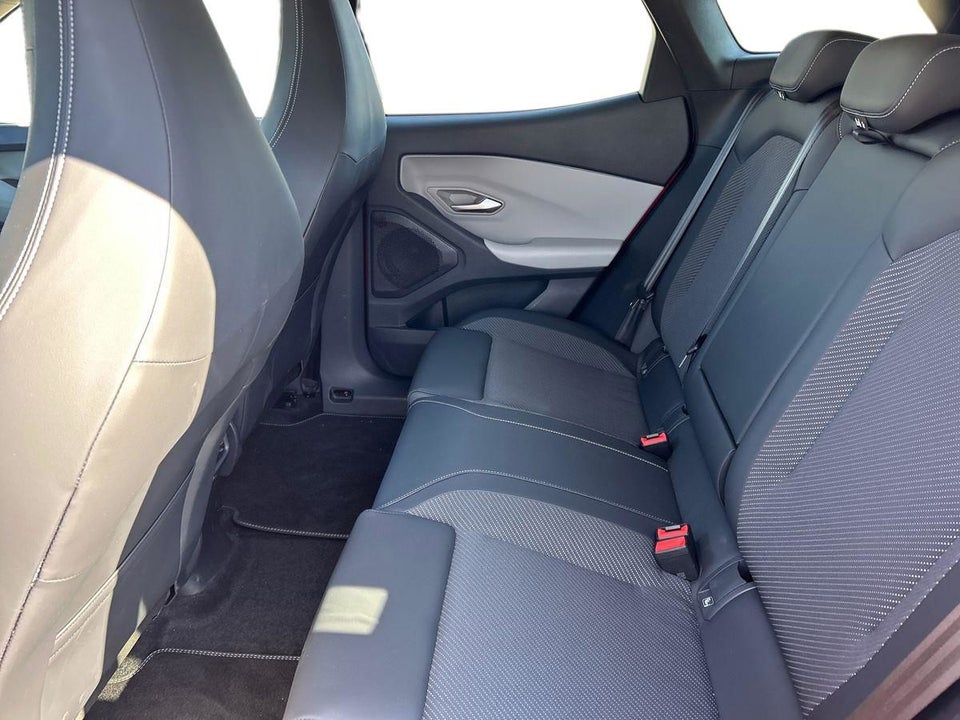 Ford Explorer 82 Select Extended Range 5d