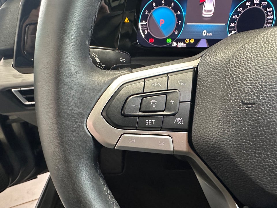 VW Golf VIII 1,5 eTSi 150 Style Variant DSG Van 5d