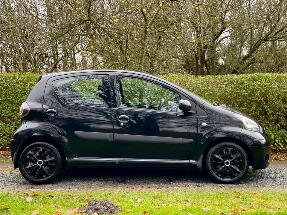 Toyota Aygo 1,0 Black 5d