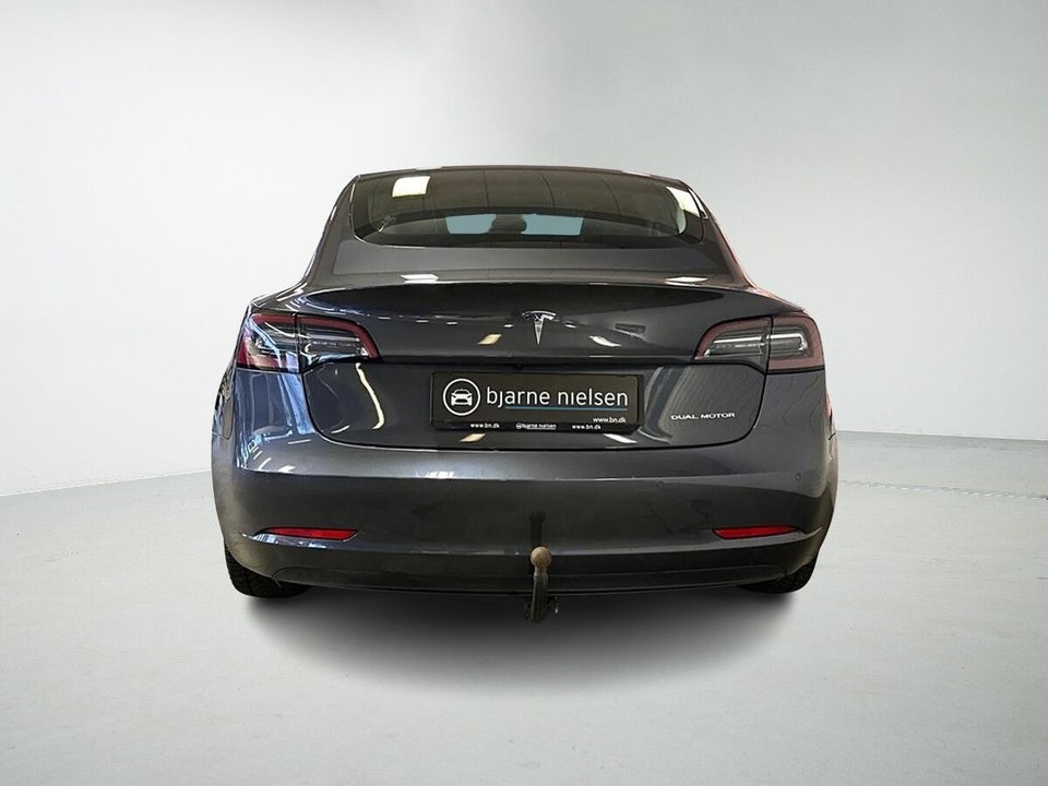 Tesla Model 3 Long Range AWD 4d