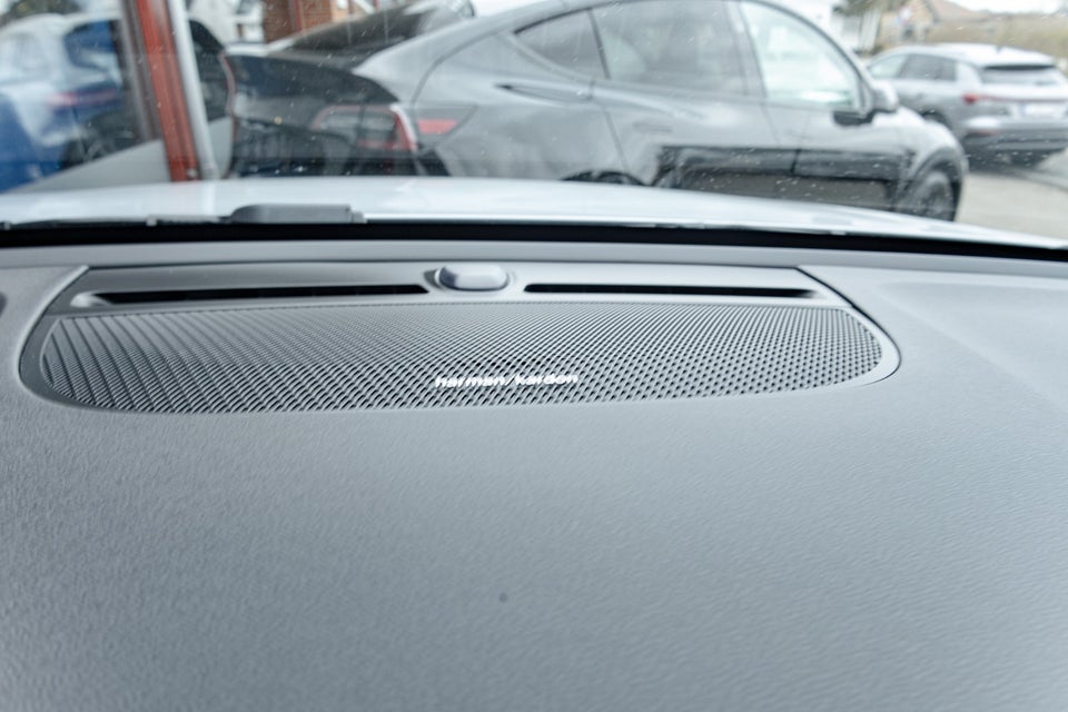 Volvo XC40 P8 ReCharge Twin Pro 5d