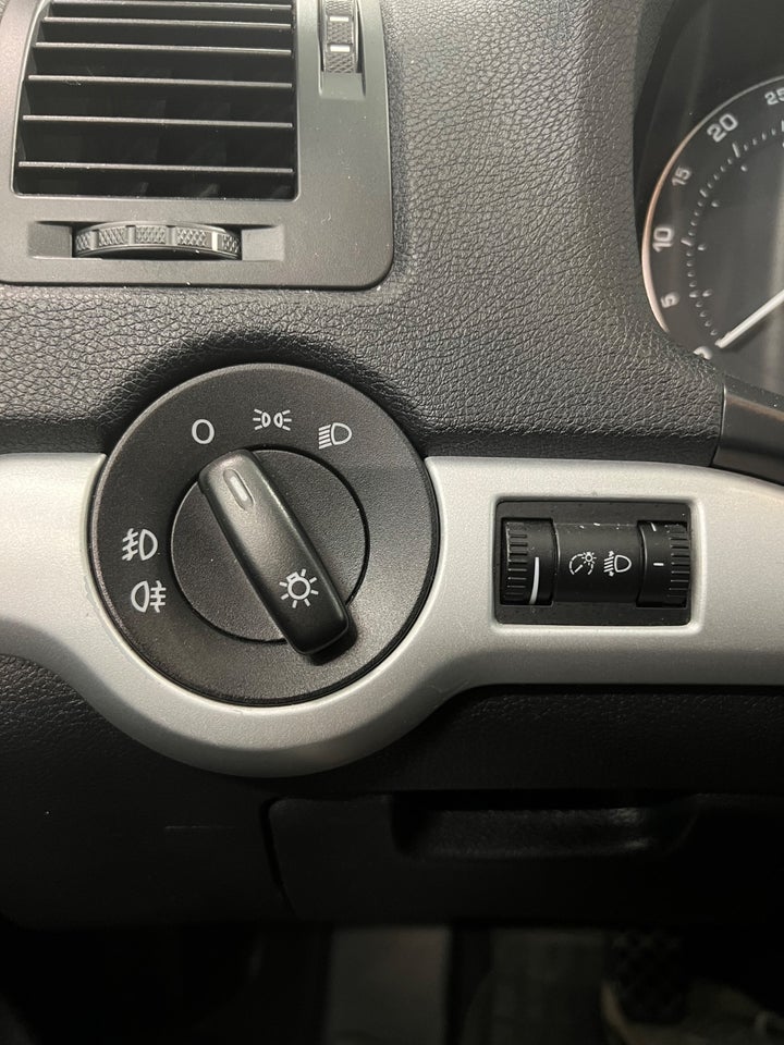 Skoda Octavia 2,0 TDi Elegance 5d
