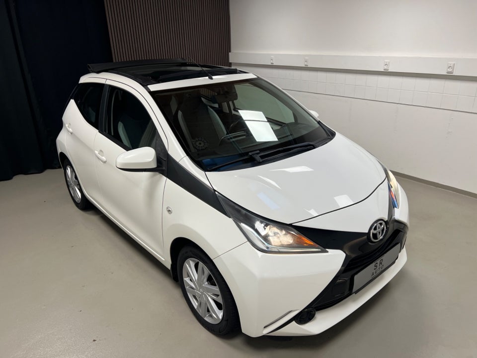 Toyota Aygo 1,0 VVT-i x-sky 5d